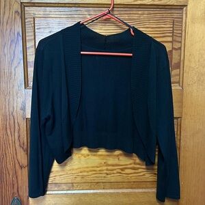 Black cropped sweater brand unknown size M/L
